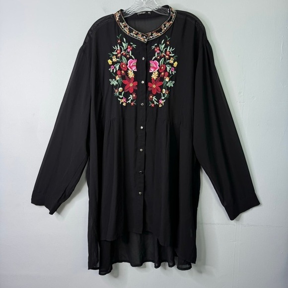 Shein Curve Floral Embroidered Yoke Dip Hem Sheer Black Button Up Blouse Size 5X - Picture 8 of 12